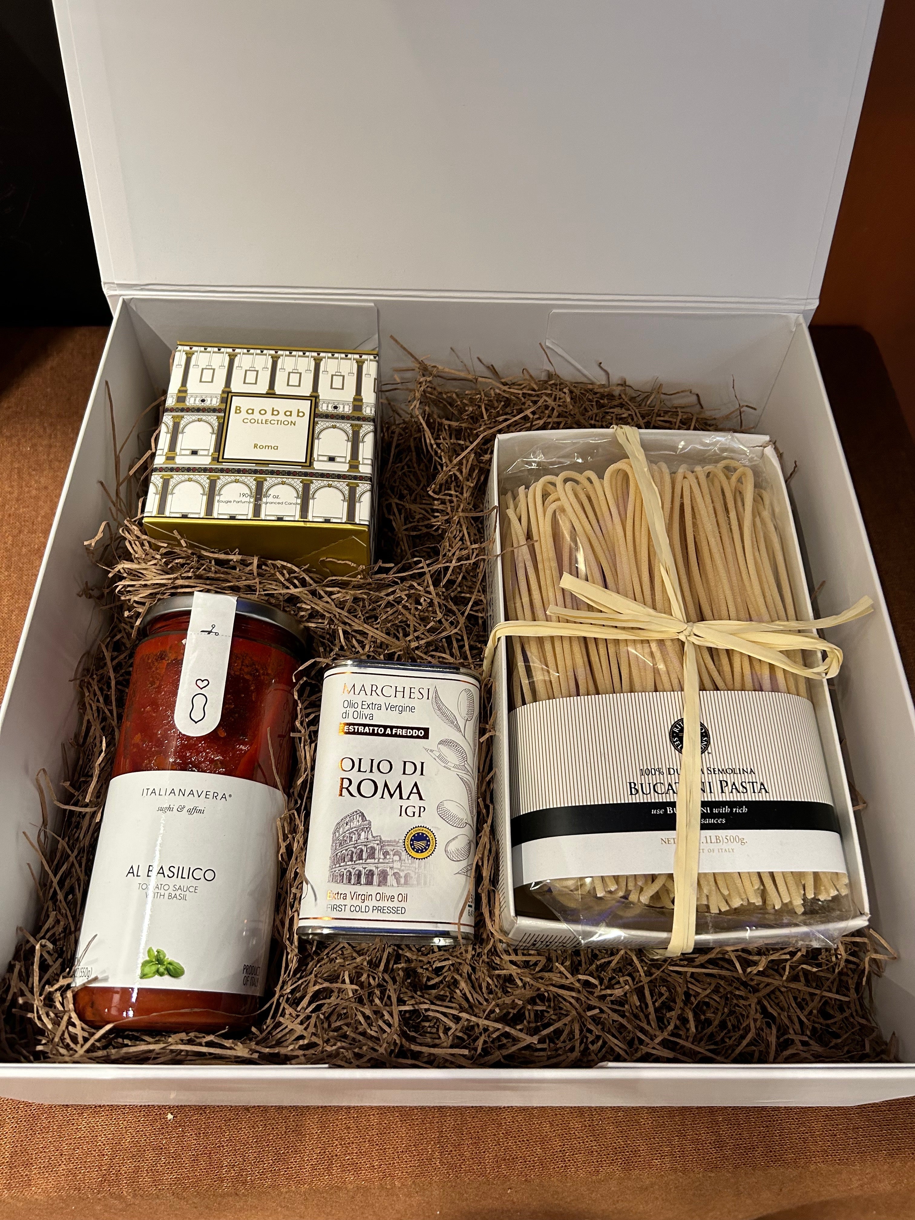 Crafting Elegance: How to Build the Ultimate Corporate Luxury Gift Box