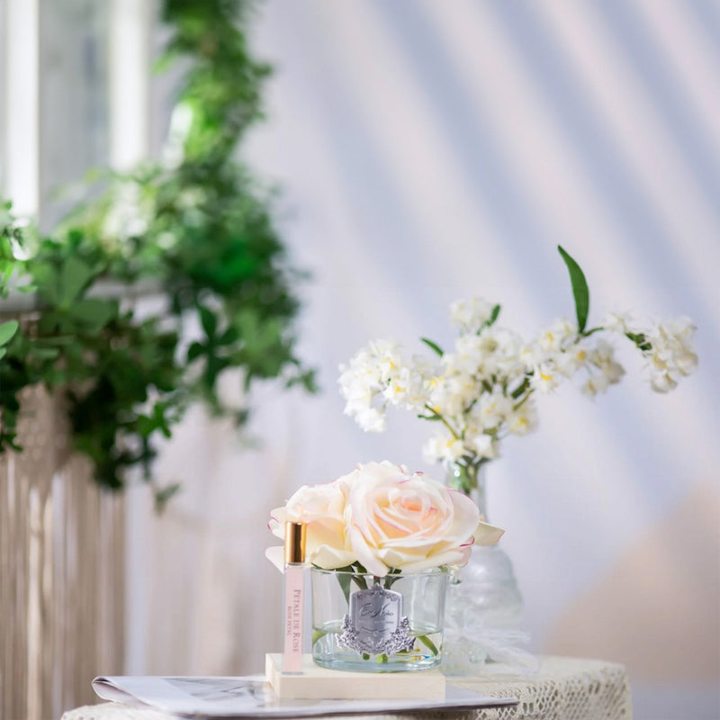 Five Pink Blush Natural Perfumed Roses with Clear Vase | Côte Noire