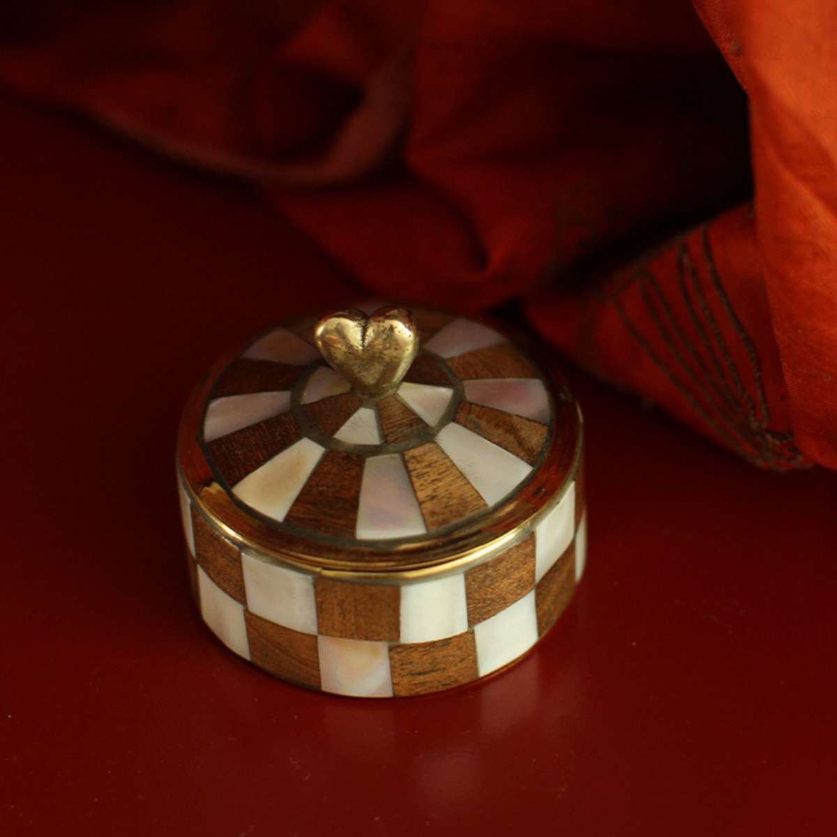 Heart Circus Box - Wood and White
