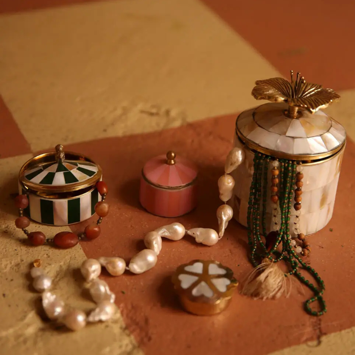 Small Honey Heart Box